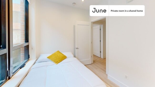 Building Photo - Room in Shared 4 bed/2 bath home in Dupont Circle