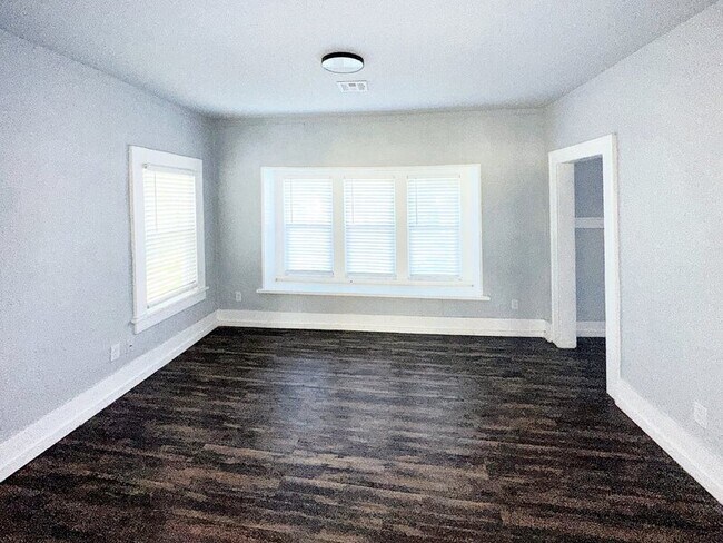 Foto del edificio - 528 S 49th W Ave