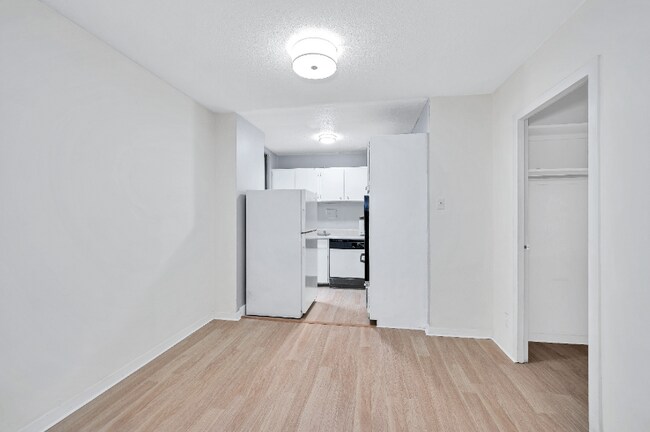 Foto del edificio - 2201 New Hampshire Ave NW