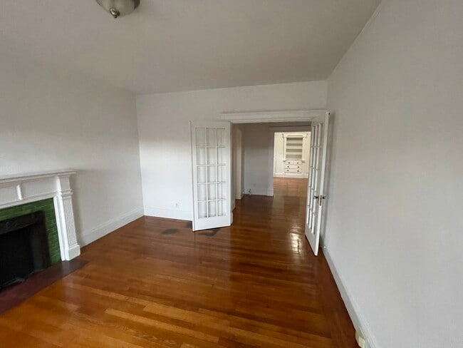 Building Photo - 30 Medfield St