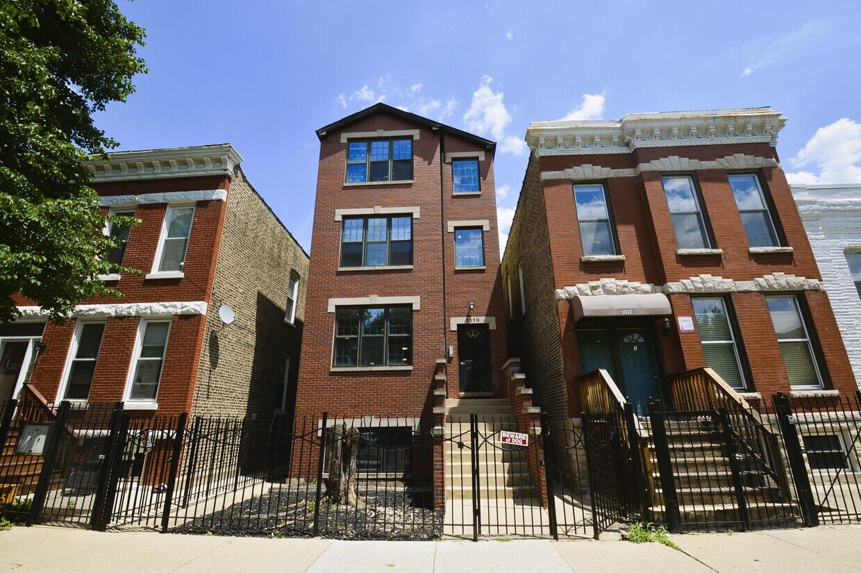 Foto principal - 1319 N Campbell Ave