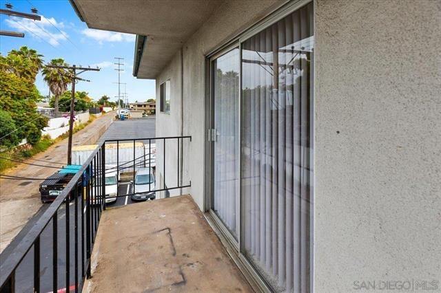 Foto del edificio - 4885 Cole St
