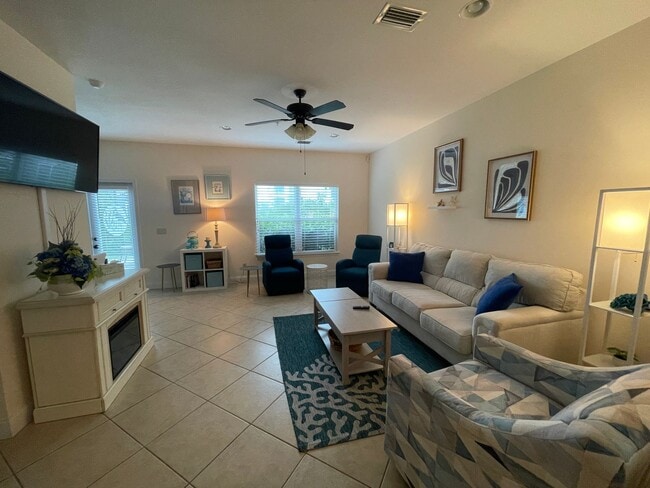 Building Photo - 1716 Annabella's Dr