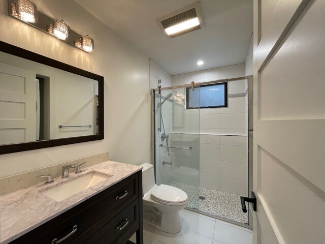 Building Photo - 238 Urbano Dr
