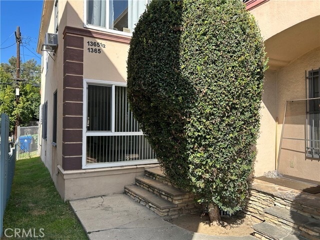 Building Photo - 1363 Masselin Ave