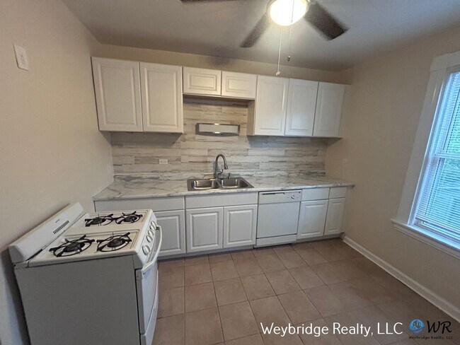 Foto del edificio - 3732 Herbert Ave