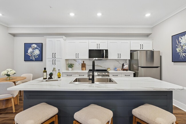 PG Kitchen View - Pointe Grand Gardenview at Savannah