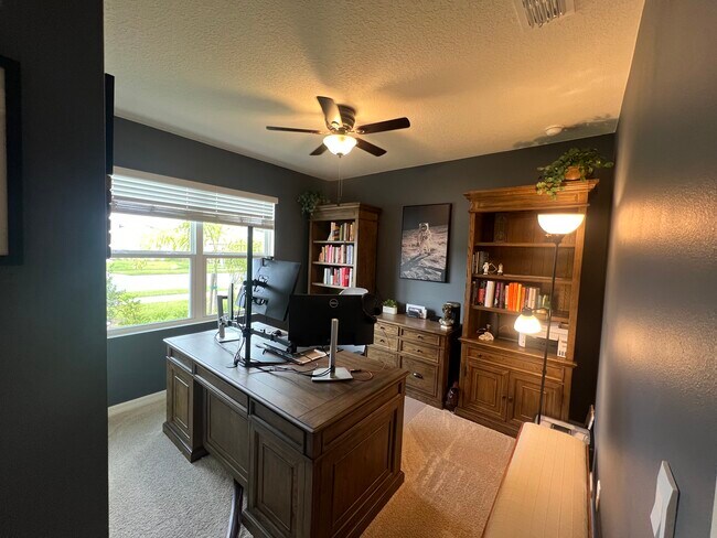 Private Office - 926 Trinity St
