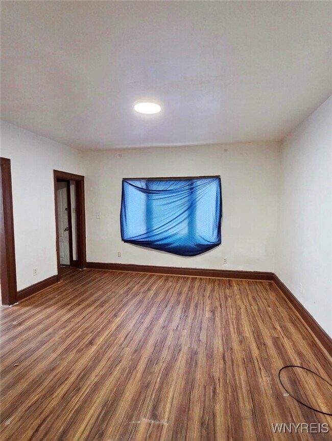 Foto del edificio - 64 Sweet Ave