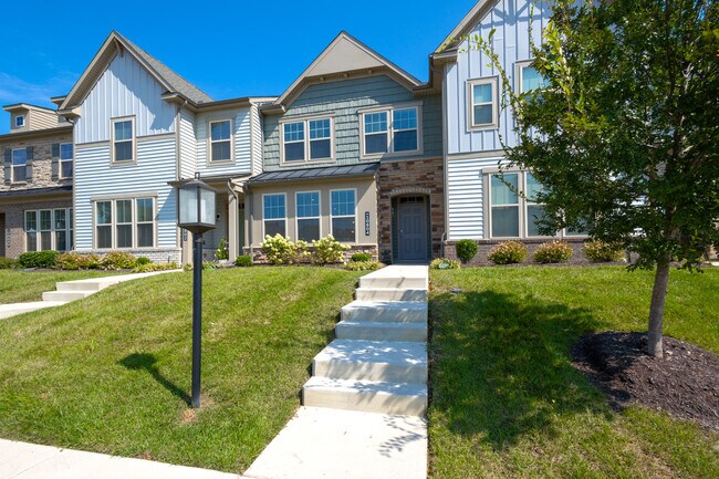 Building Photo - 10804 Ashton Poole Pl