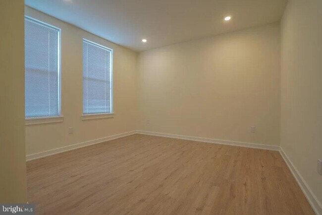 Foto del edificio - 2552 Cecil B. Moore Ave