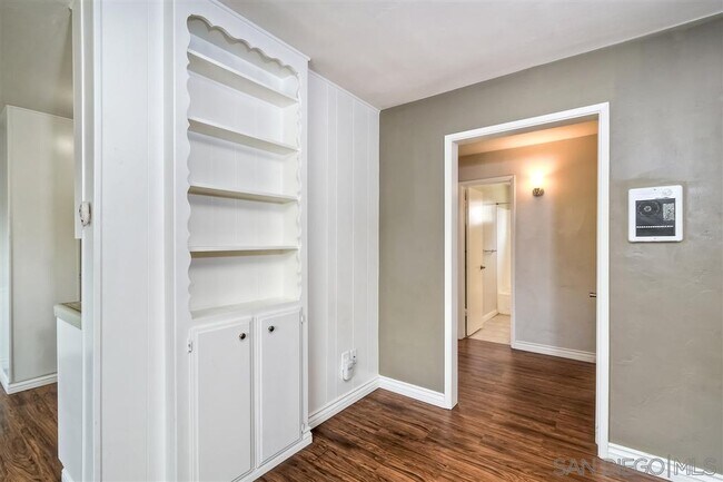 Building Photo - 4135 Idaho St