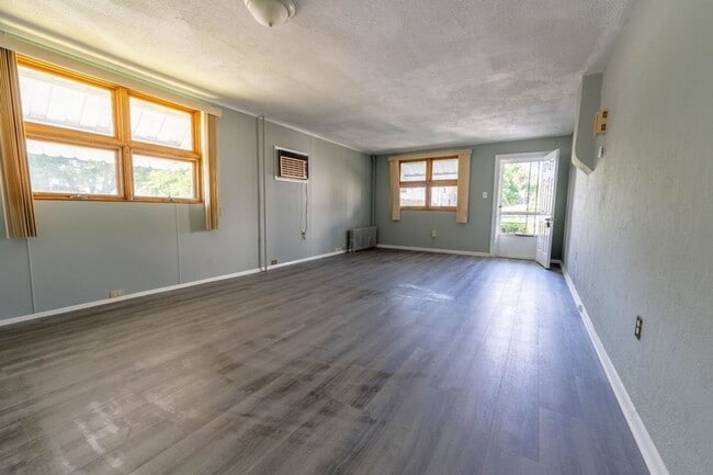 Foto del edificio - Well-kept 3 Bed, 1 Bath Single Family Home - Schedule your tours now!