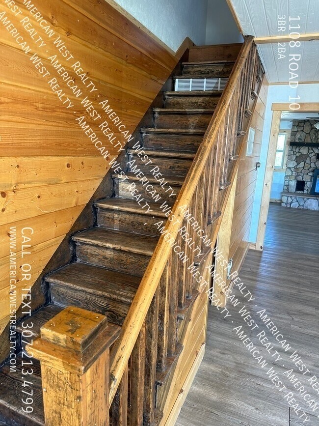 Building Photo - Quiet Country Living