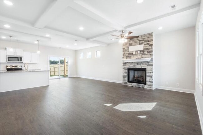 Building Photo - 1445 Dan Brown Dr