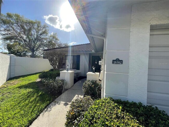 Foto del edificio - 18302 Aintree Ct