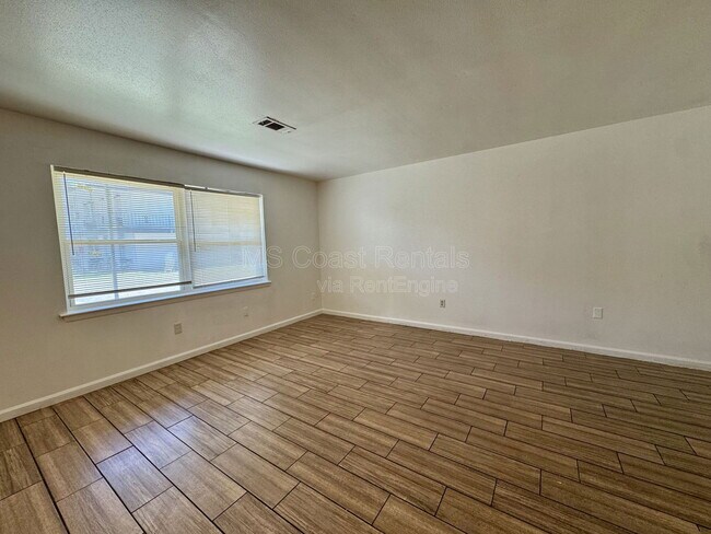 Foto del edificio - 736 Courthouse Rd