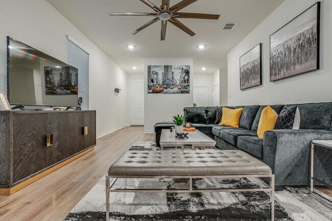 Foto del edificio - 14838 Vance Jackson Rd