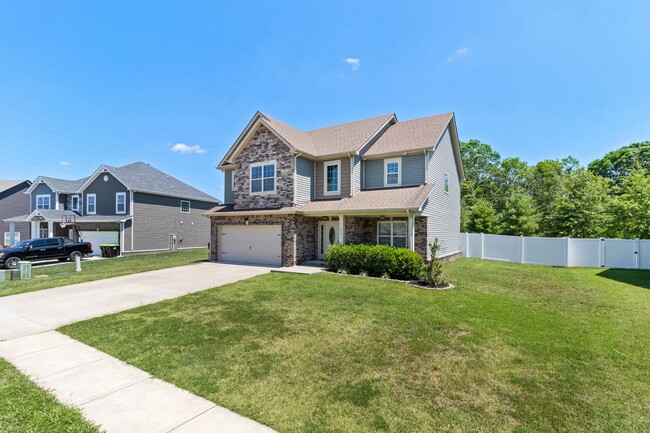 Building Photo - Beautiful Sango Home!