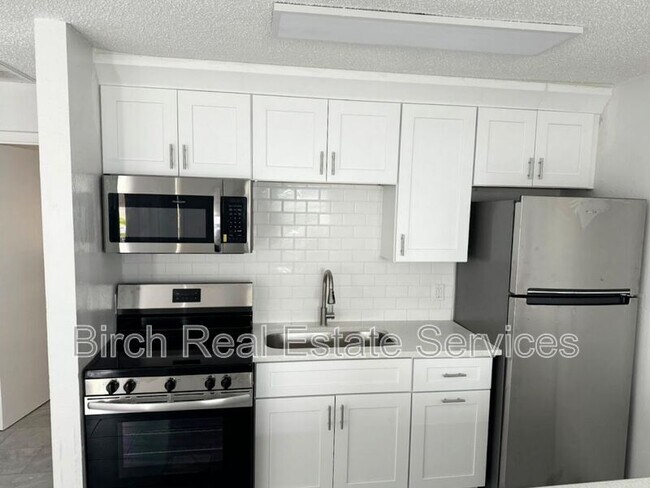 Building Photo - 5344 Cotee River Dr