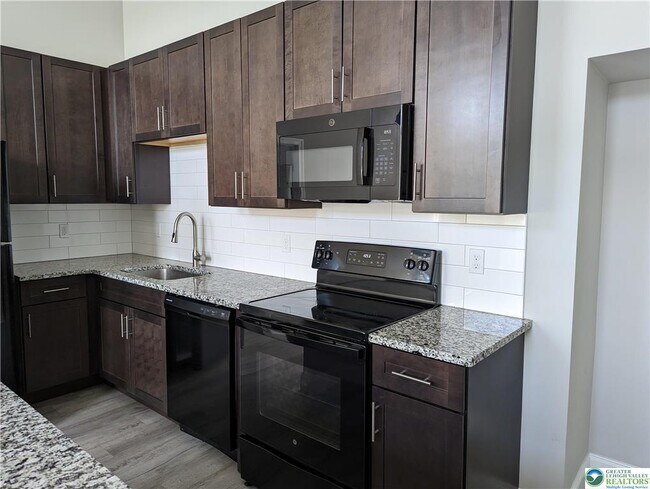 Foto del edificio - 216 Penn St