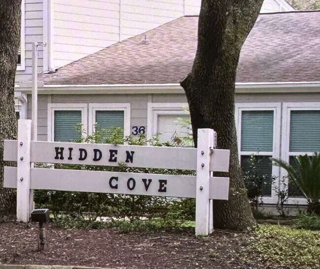 Foto del edificio - 56 Hideaway Dr