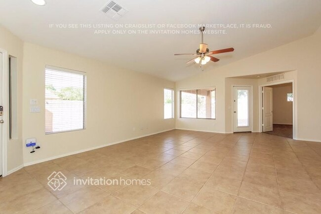 Building Photo - 15838 W Tara Ln