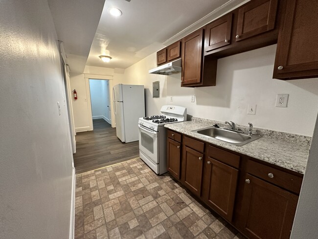 kitchen - 5434 4th St NW