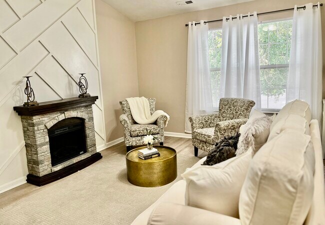 Foto del edificio - 3343 Clover Meadows Dr