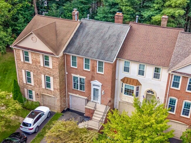 Building Photo - 4267 Fox Lake Dr