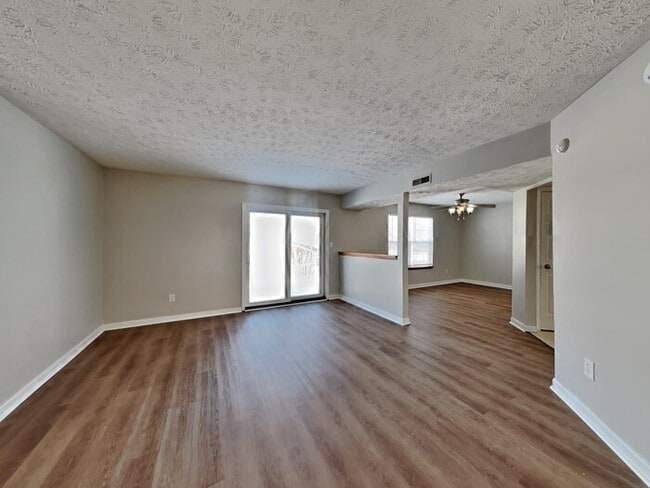 Building Photo - 2616 Calabash Dr