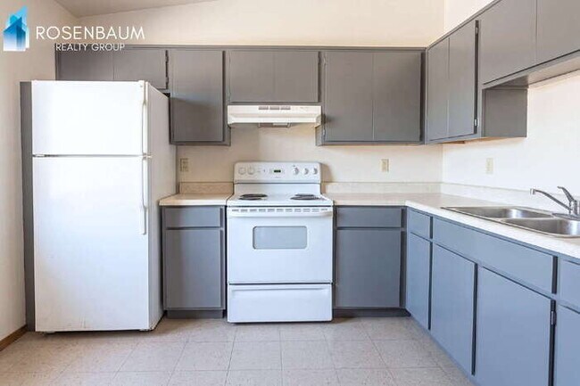 Building Photo - 4837 E Caballero Cir
