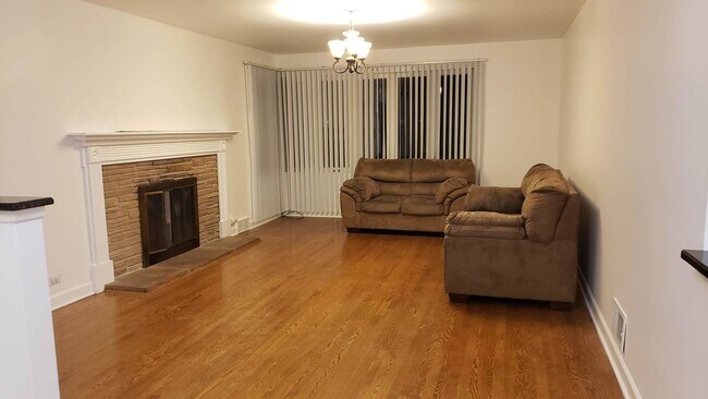 Foto del edificio - 6707 N Keating Ave