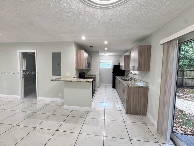 Foto del edificio - 206 NW 5th Ave