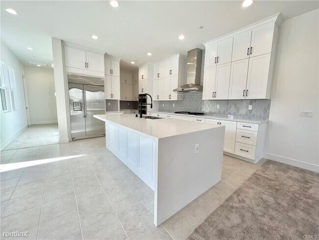 Building Photo - 5 br, 5 bath Condo - 106 Draw