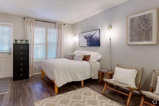 Studio-500SF - The Ventana at Colorado Station