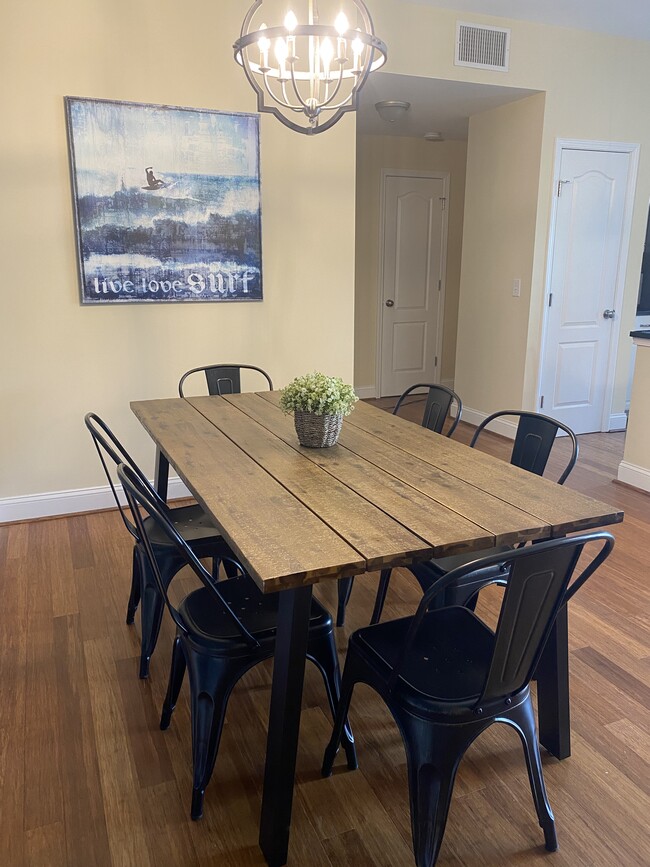 Dining area right off kitchen / living room with open floor plan - 123 Covil Ave