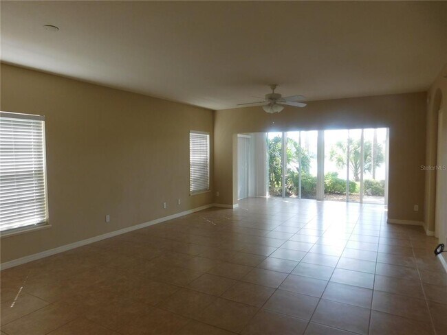 Foto del edificio - 442 Sunset Lake Blvd