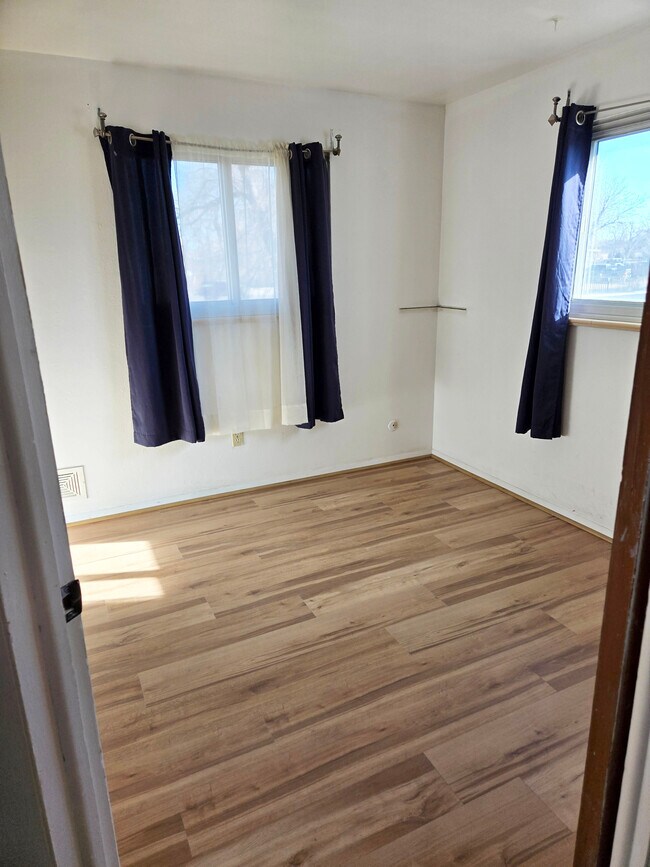 Building Photo - Fitz