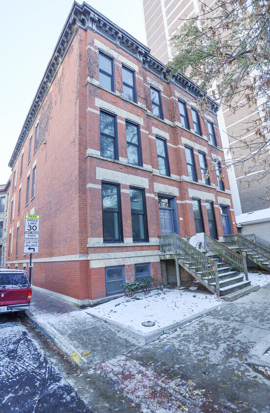 Primary Photo - 1765 N Wells St
