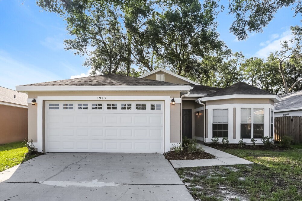 Foto principal - 1912 Windsor Oak Dr