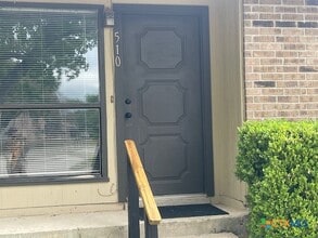 Building Photo - 510 Kellys Way