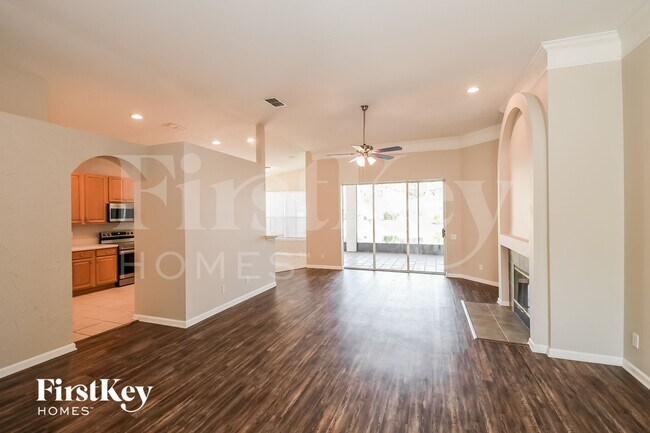 Foto del edificio - 10537 Castlebar Glen Dr S