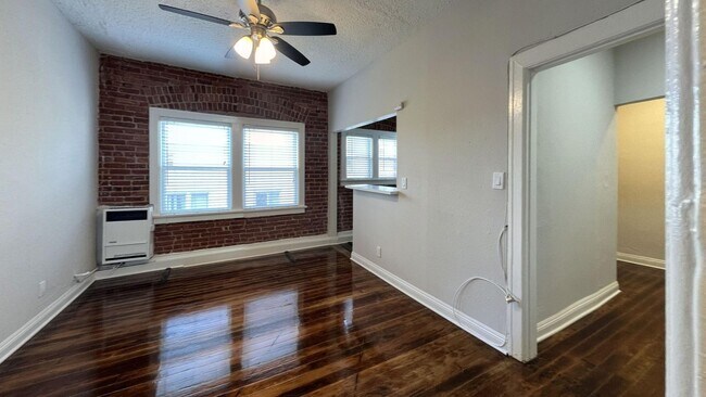 Interior Photo - Leeward Apts...New York Style..Gorgeous Newly Remodeled!