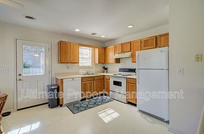 Building Photo - 1208 Faulkenberry Rd