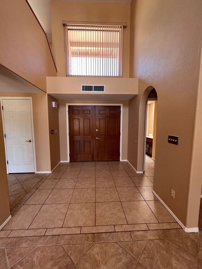 Foto del edificio - Beautiful 3 bedroom home on 1 acre