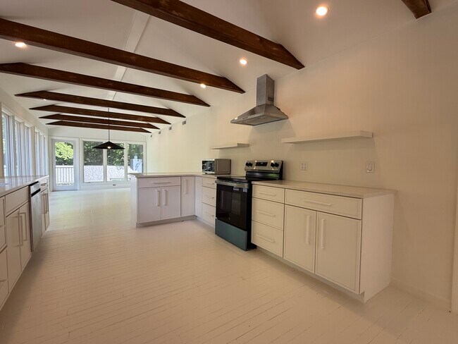 Foto del edificio - 13 S Elm St