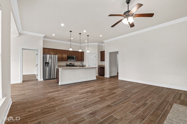 Building Photo - Check Out this 3 bed 2 bath in Shreveport