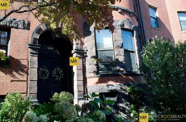 Building Photo - 406 Beacon St