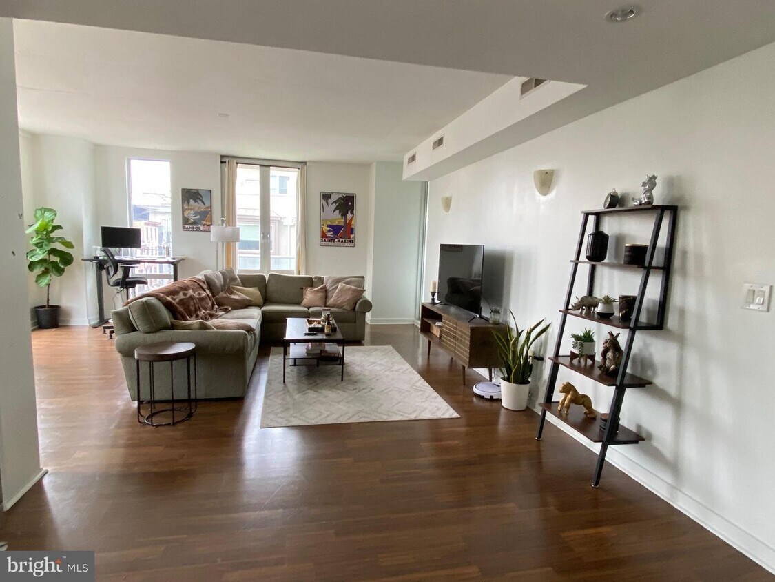 Foto principal - 212 Brown St